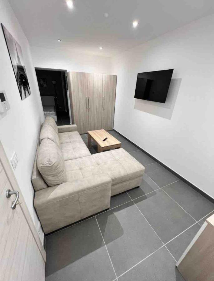 Apartament Pregevole Duplex A 1 Minuto Dalla Metro Collegno Zewnętrze zdjęcie